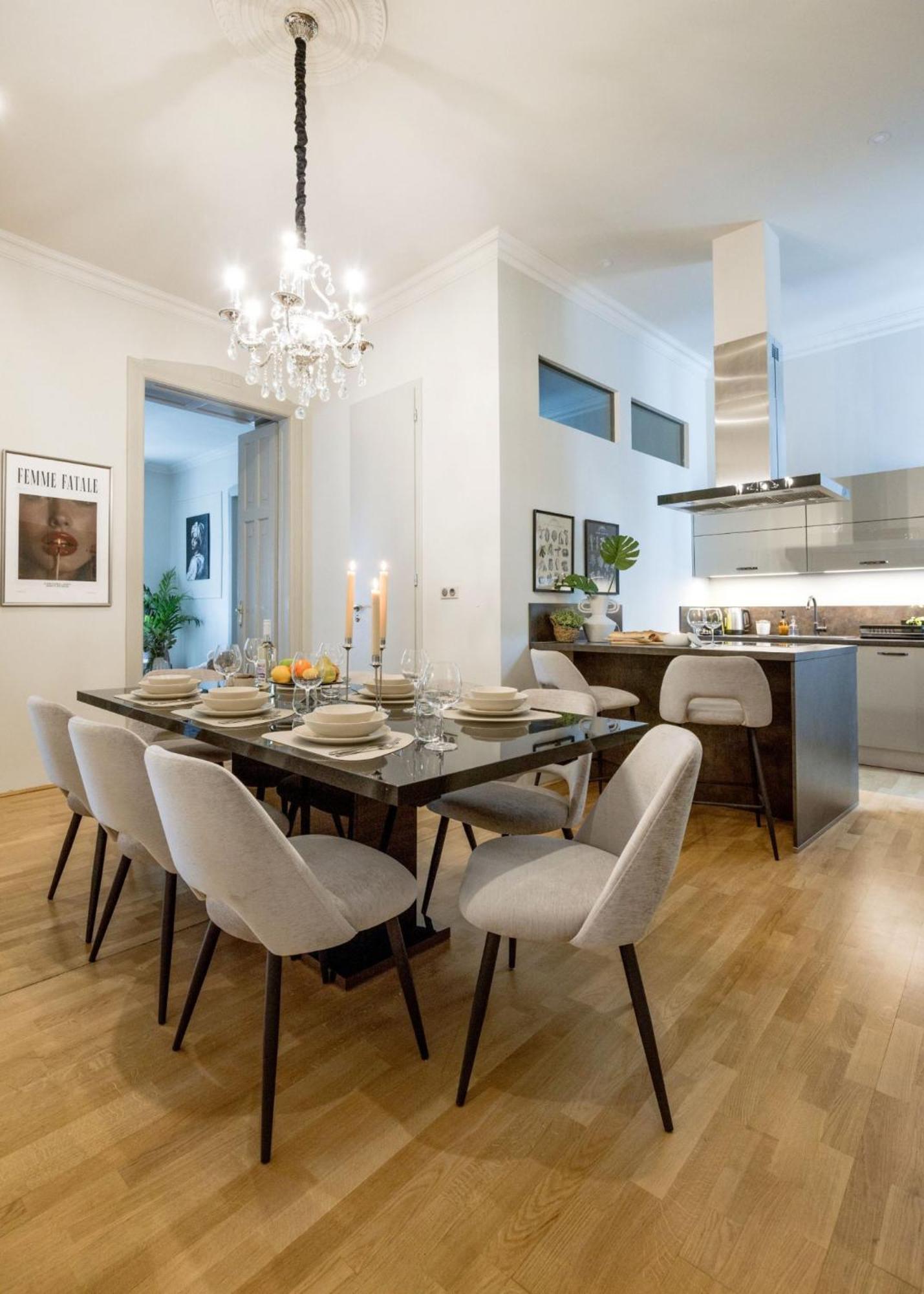 Timeless Elegant Apartment By Opera House Budapest Ngoại thất bức ảnh