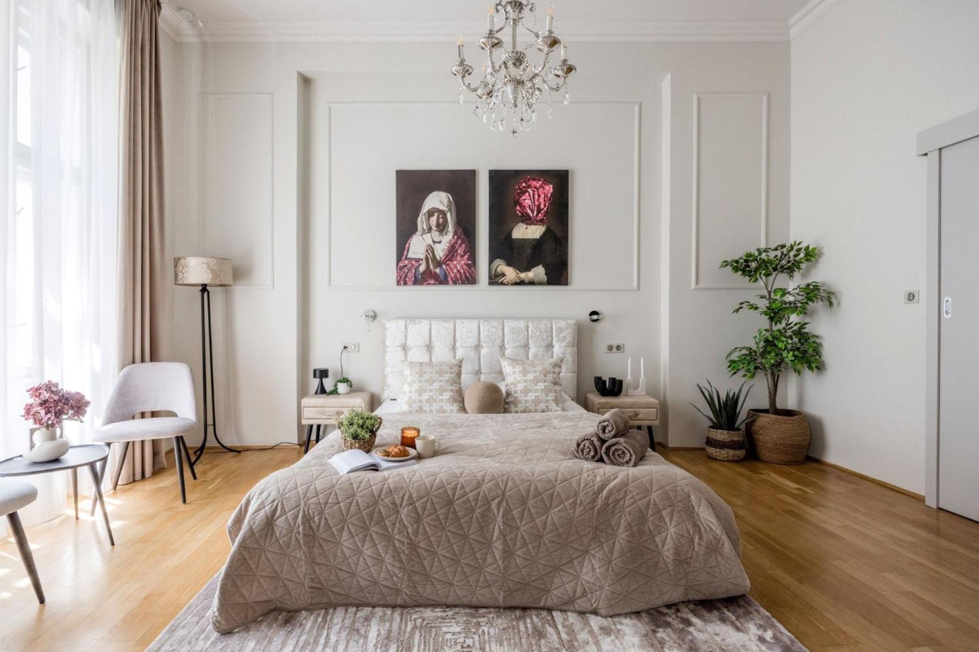 Timeless Elegant Apartment By Opera House Budapest Ngoại thất bức ảnh