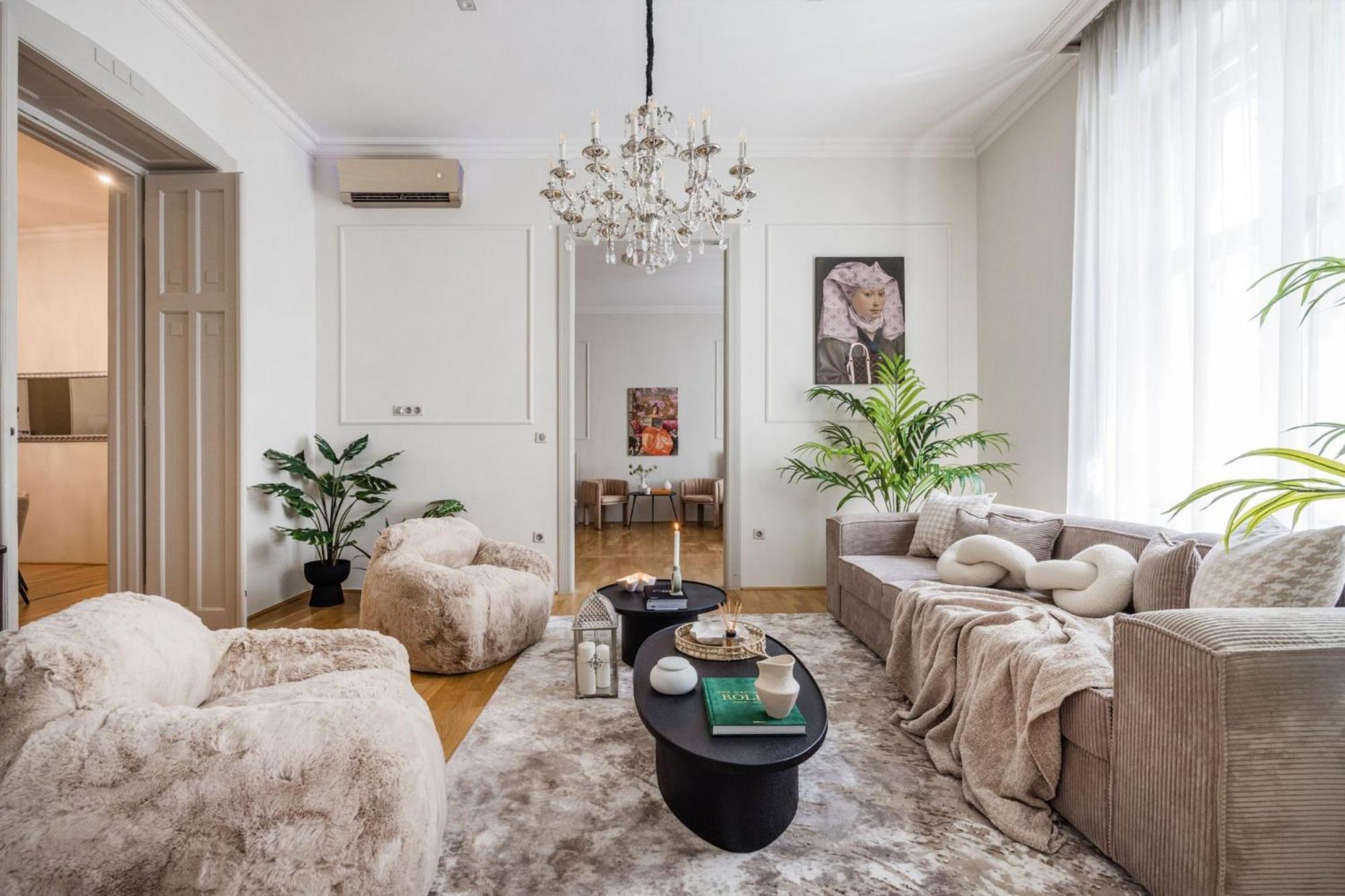 Timeless Elegant Apartment By Opera House Budapest Ngoại thất bức ảnh